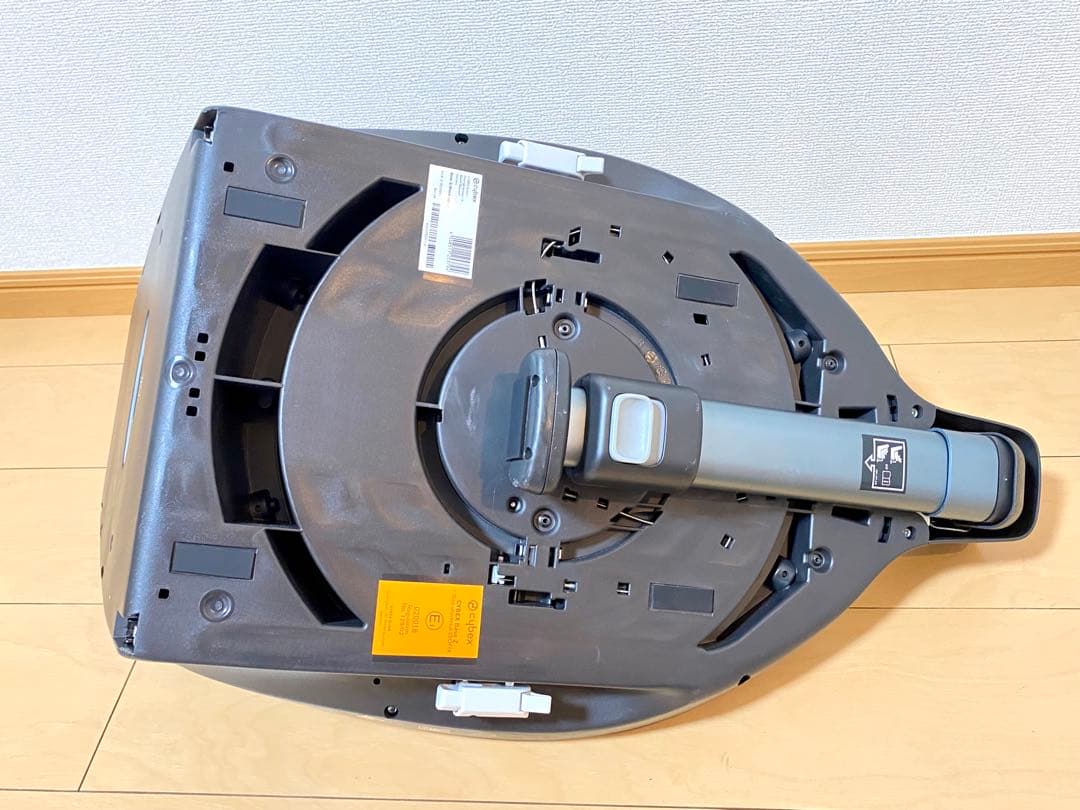 【美品】cybexクラウドZ i-size　ベースセット