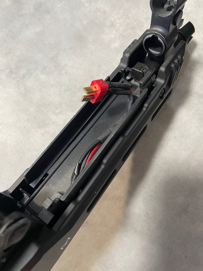 AK STORM 次世代電動ガン（ブラック）