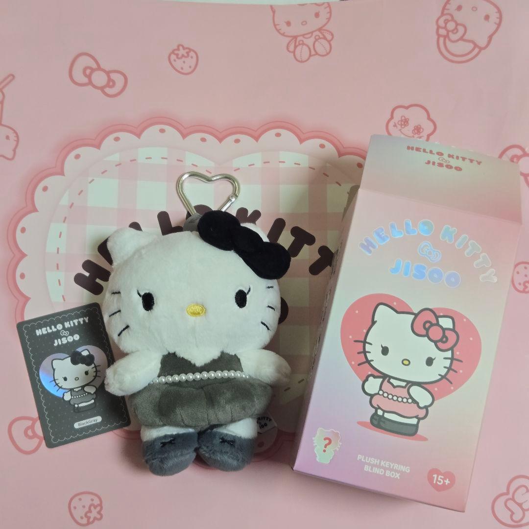 BLACKPINK ジス ハローキティぬいぐるみ キーホルダー ブラックグレー