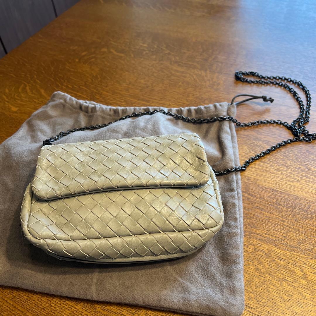 ボッテガべネタ　グレー イントレチャート　ミニショルダーバッグ