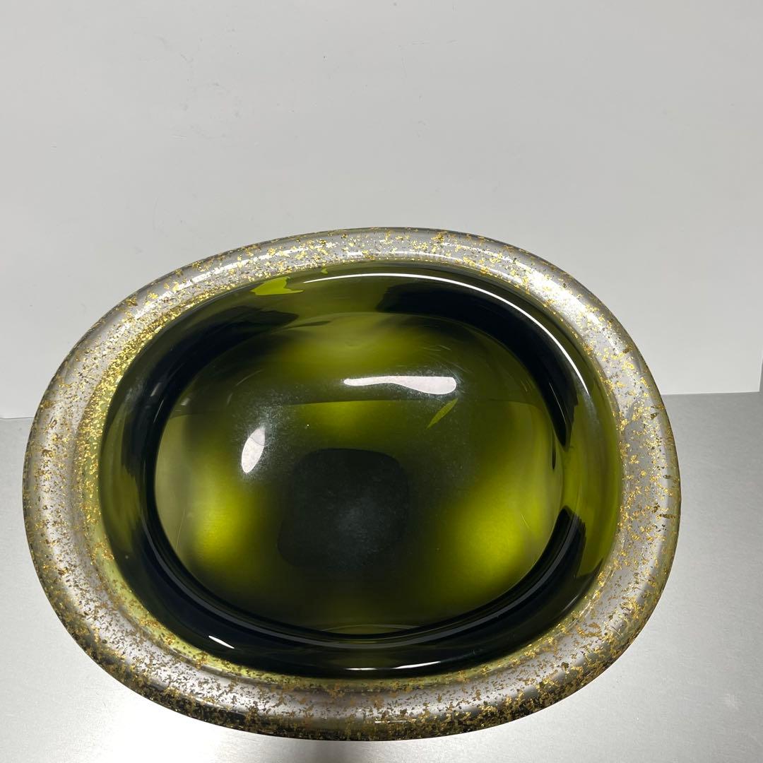 迫二郎作　金箔貼り渕ガラス鉢　オリーブグリーン