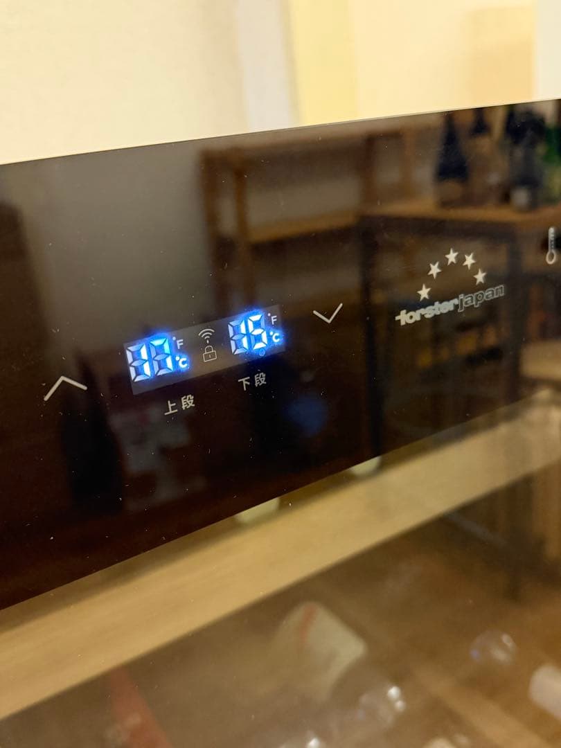 ワインセラー フォルスター デュアル FJN-210G 82本 温度2段階