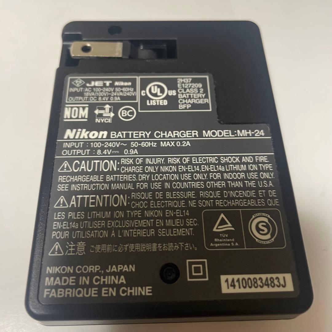 【保証有り】Nikon デジタル一眼レフカメラ D5500 ダブルズームキット