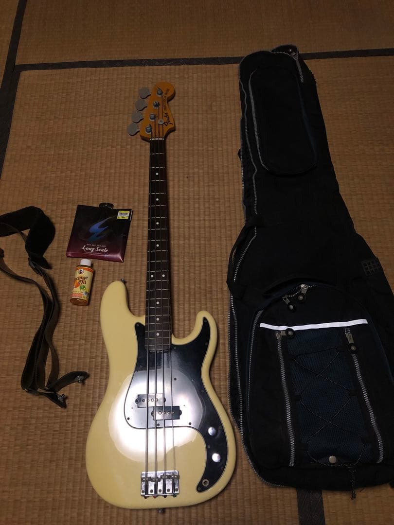 ベース Fender Japan Precision Bass PB70-70US