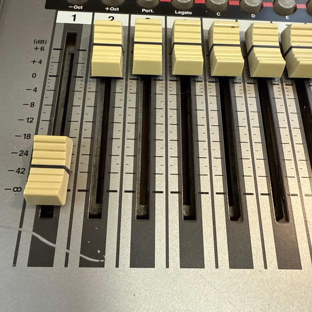 s*a様 Roland VS-2000CD （本体のみ）