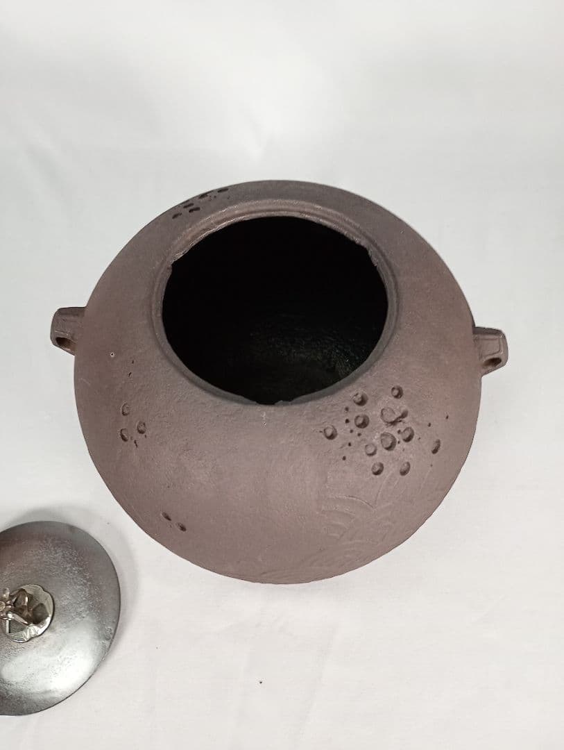 【茶道具】青海波紋様姥口丸釜　南鐐摘み　亀甲鐶付　茶釜　釜368