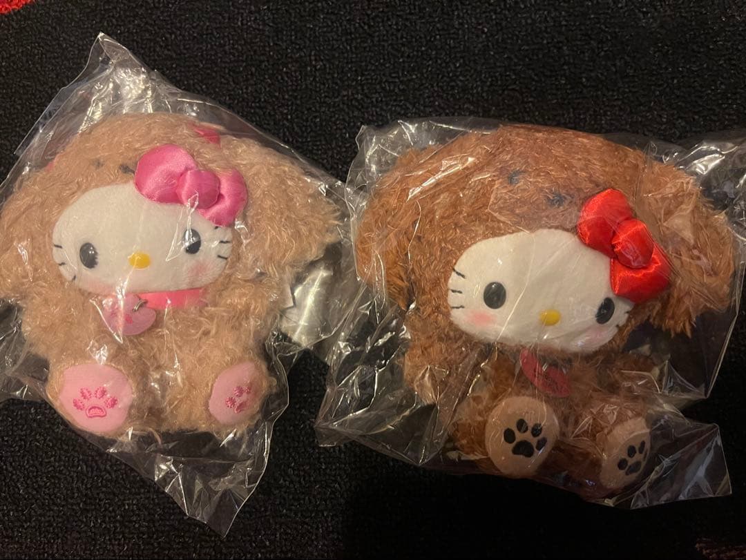 希少品ハローキティミニチュアダックス トイプードルマスコット2体セット