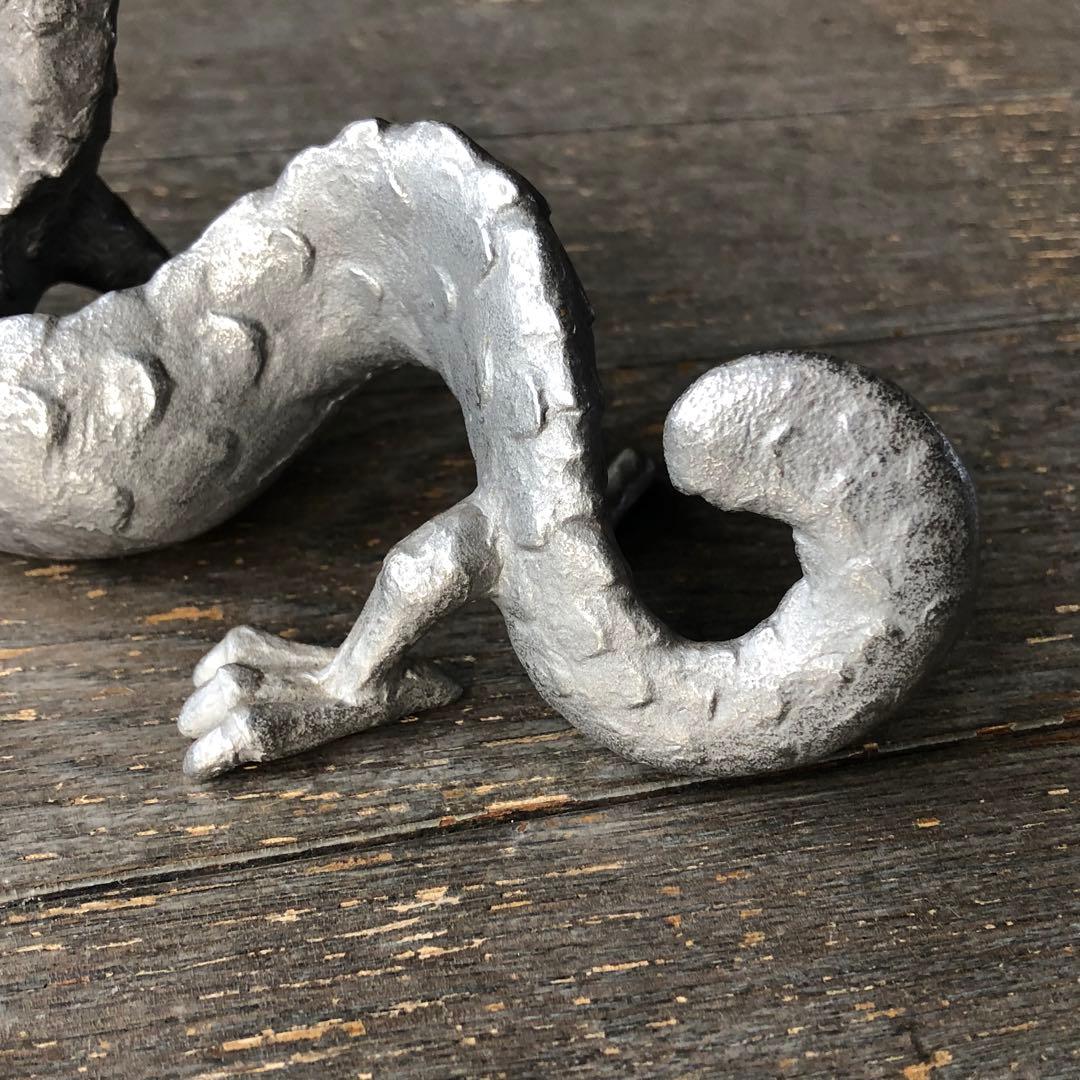 龍 竜 ドラゴン 置物 金属製 銀色