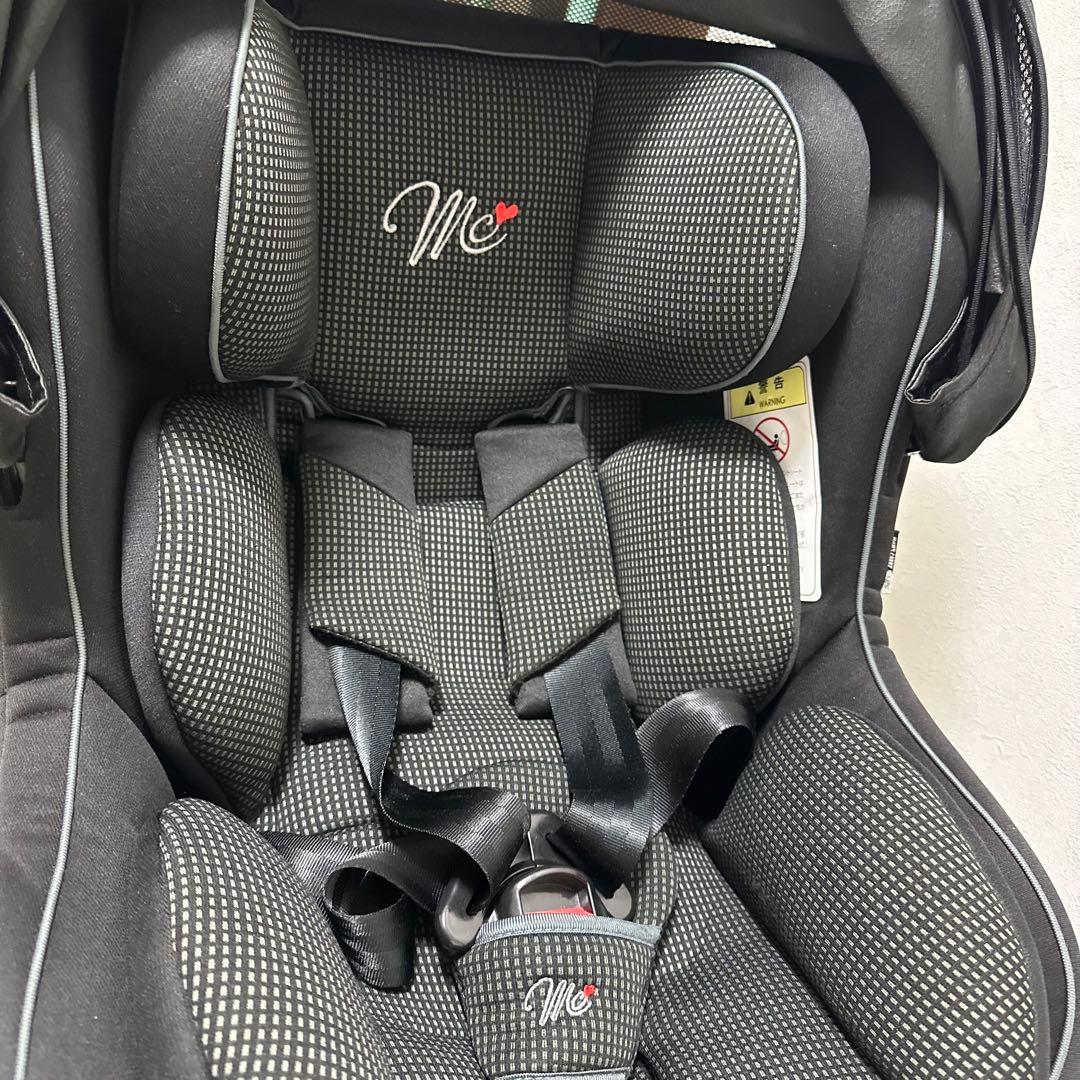 美品　西松屋　マムズキャリー ターンレジェFIX グレー チャイルドシート