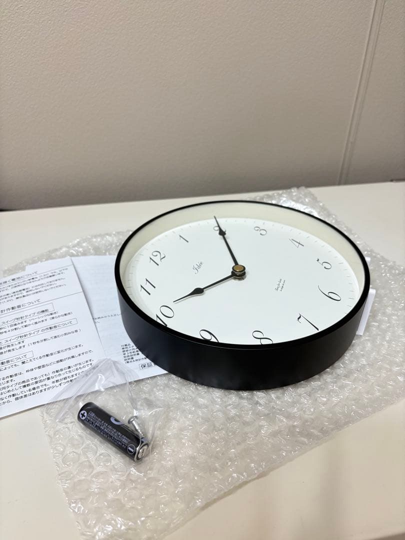 【新品•未使用】IDEE ウォールクロック 時計 アラビア数字