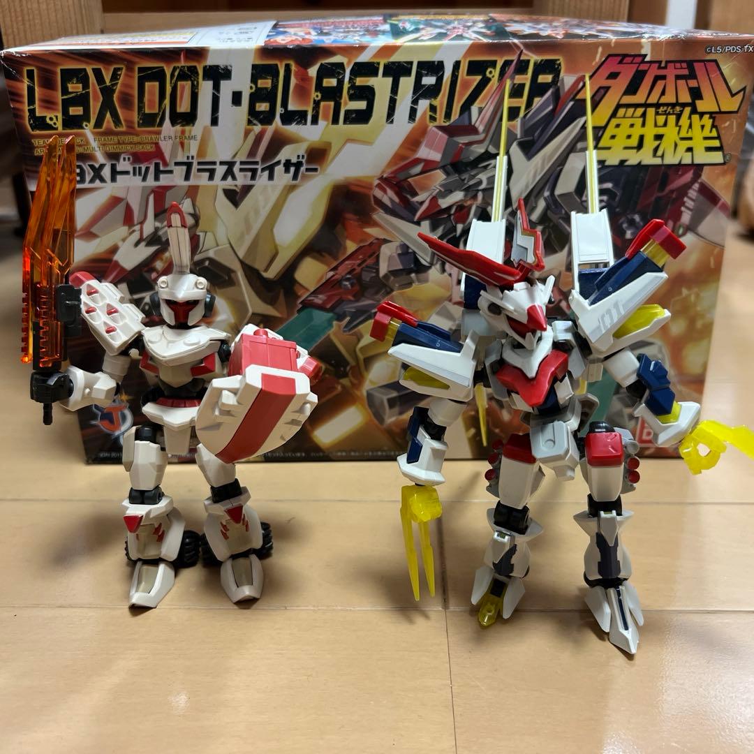 ダンボール戦機　 LBX ドットブラスライザーライザー　ドットフェイサー