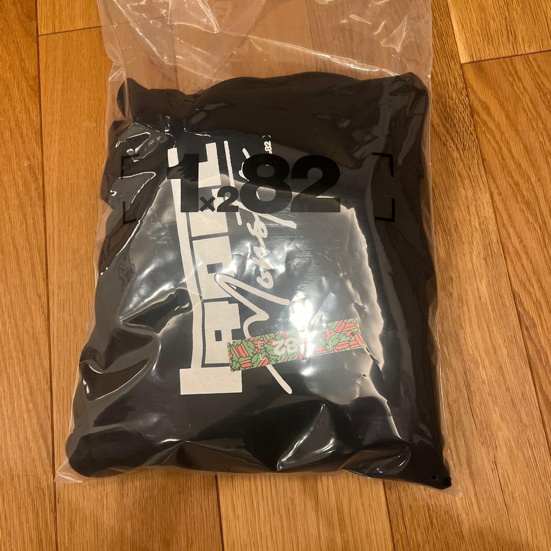 ぐちつぼ　パーカー黒 Mサイズ Tシャツ グラフィックプリント
