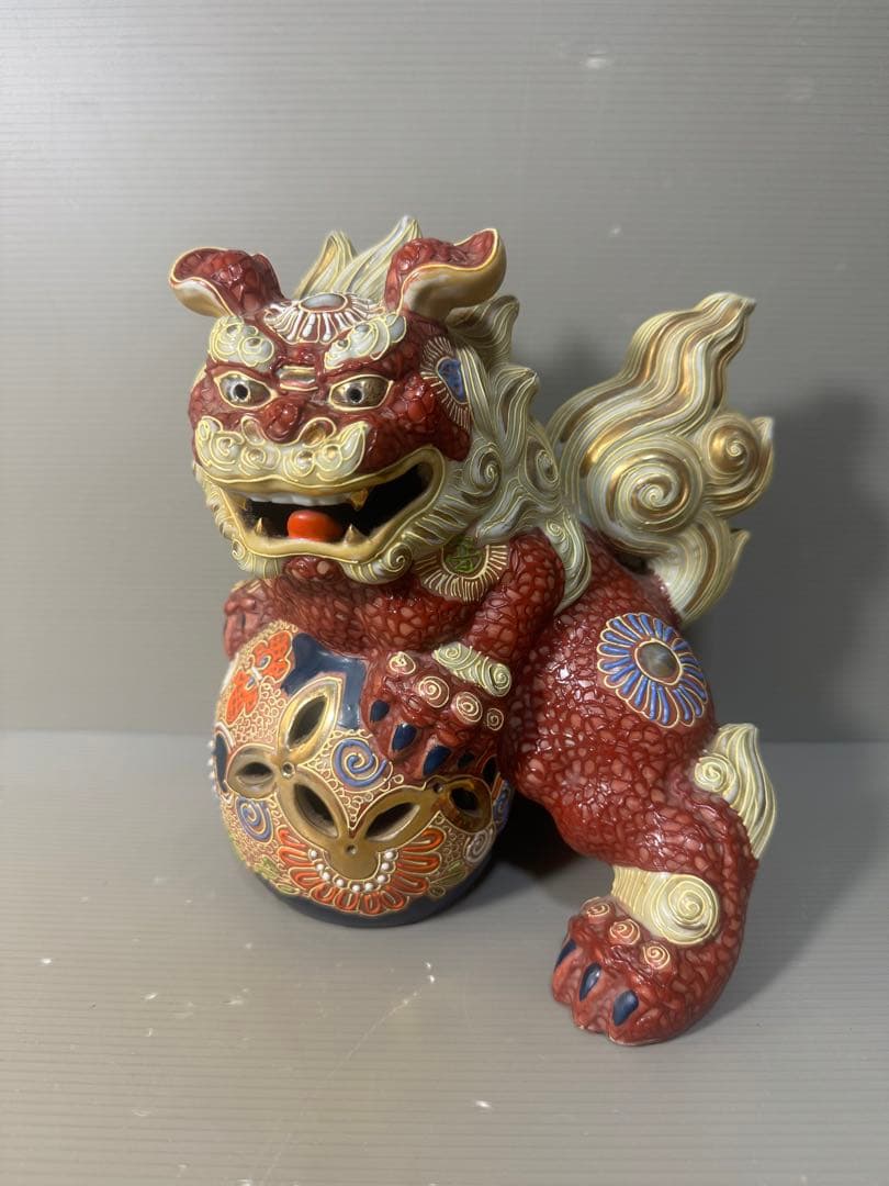 2494 九谷焼 玉乗り獅子 狛犬 シーサー 置物 開運 魔除け 縁起物 骨董品