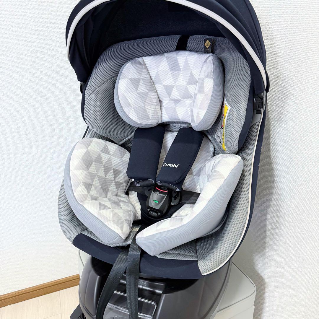 【美品】チャイルドシート コンビクルムーヴスマート jn-570