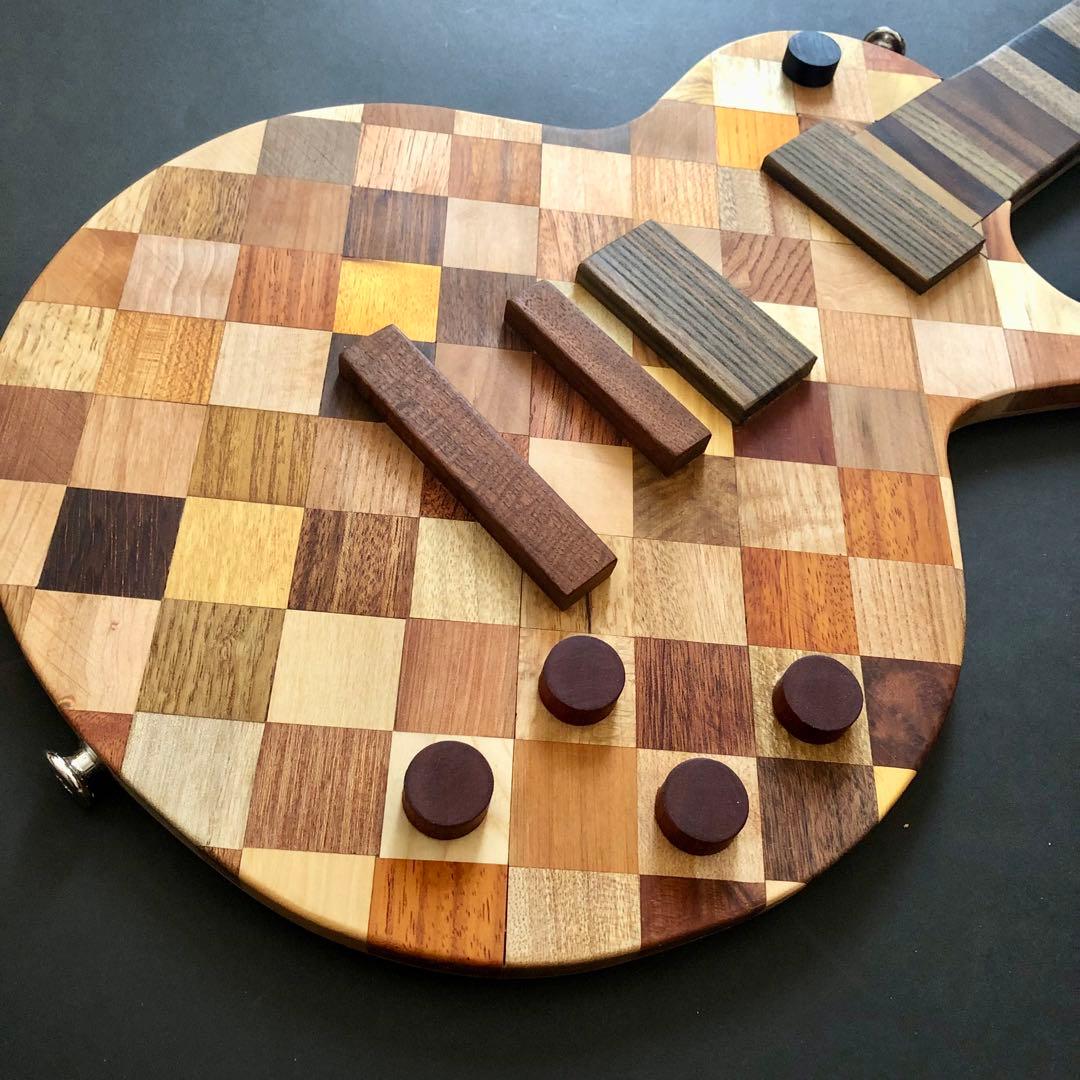 寄せ木アート　エレキギター　ハンドメイド　インテリア　銘木寄せ木