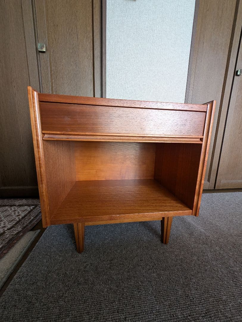 週末限定値下げ　アクメファニチャー　ナイトテーブル