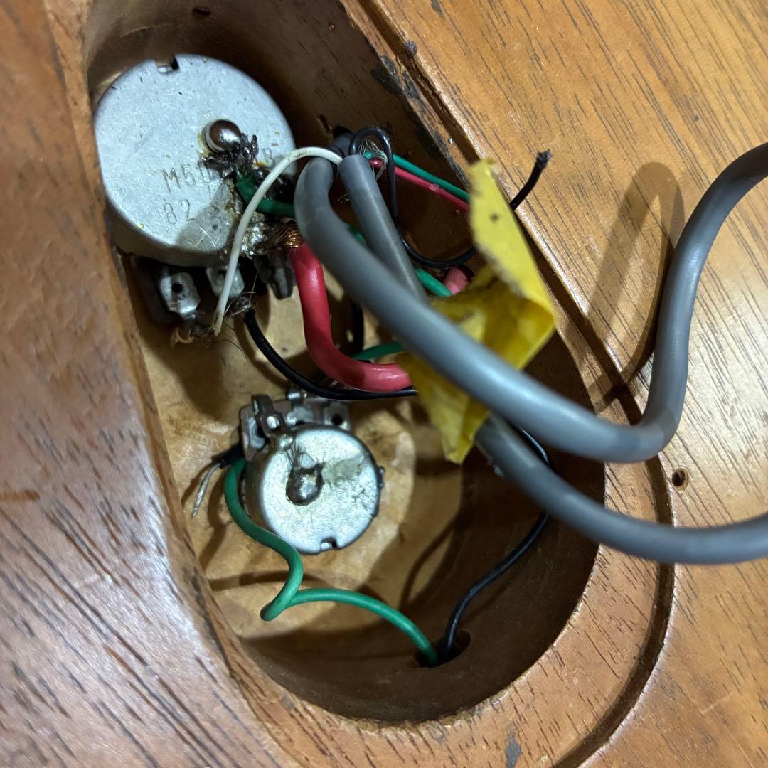 自作　エレキギター　詳細不明　かっこいいですがジャンク　ディマジオピックアップ