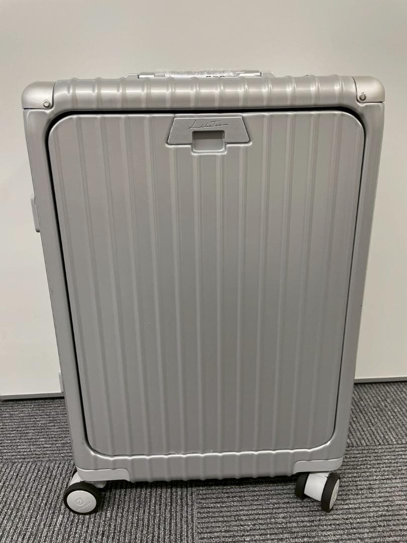 3000円オフ！リベティ多機能キャリーケース【エナメルシルバーSサイズ】71