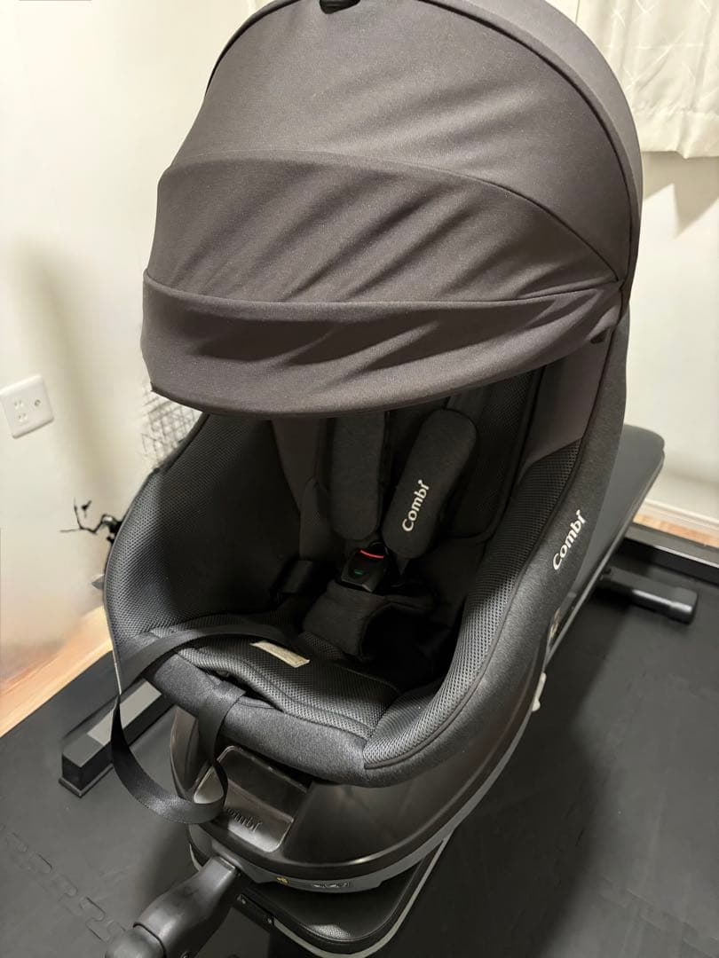 Combi コンビ　クルムーヴアドバンス ISOFIX JP-590