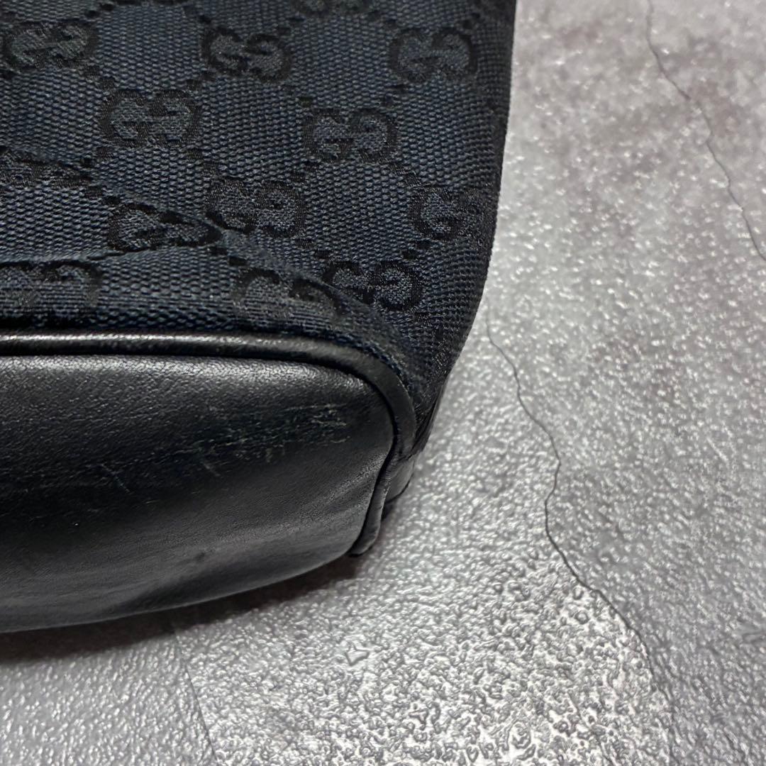 グッチ　ワンショルダーバッグ　ブラック　ggキャンバス　総柄　変形　レザー