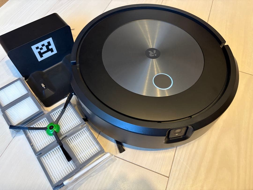 【動作良好】ルンバ j7 ロボット掃除機 本体 おまけ消耗品付き
