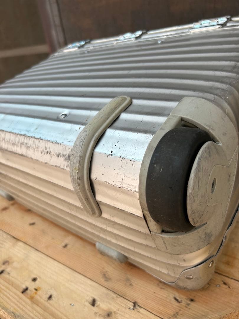 リモワ　パイロット　トロリー　2輪