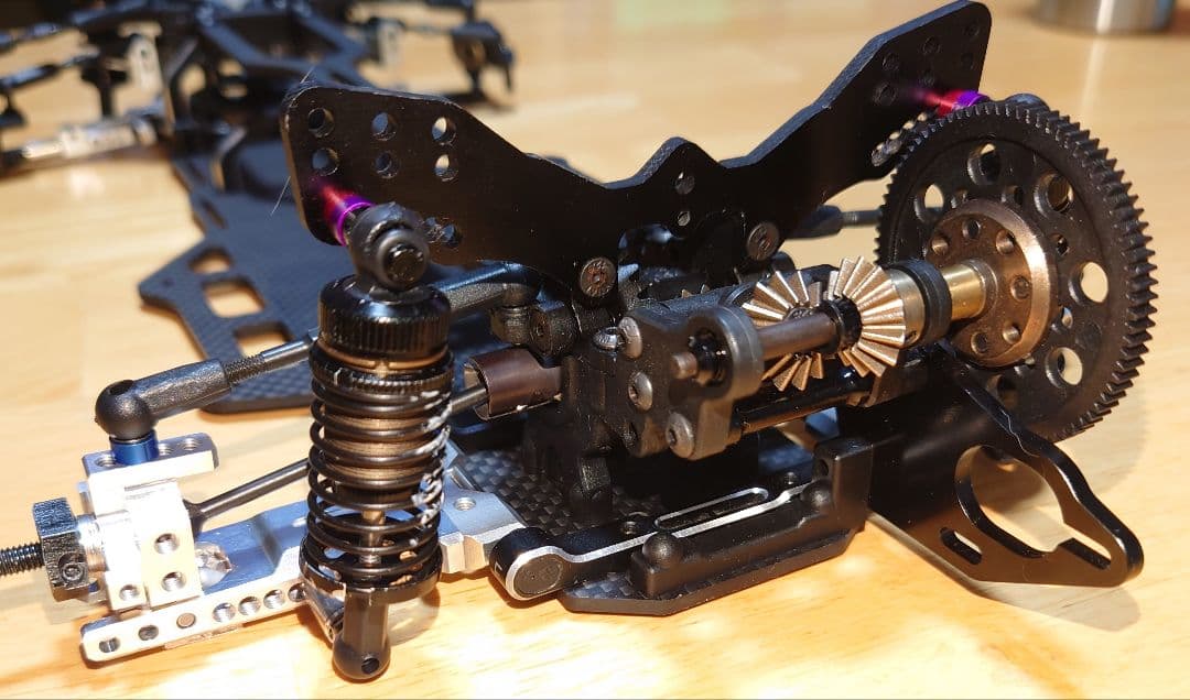 ラジコン　シャーシ2