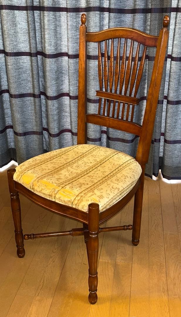 リンホーリン椅子　④