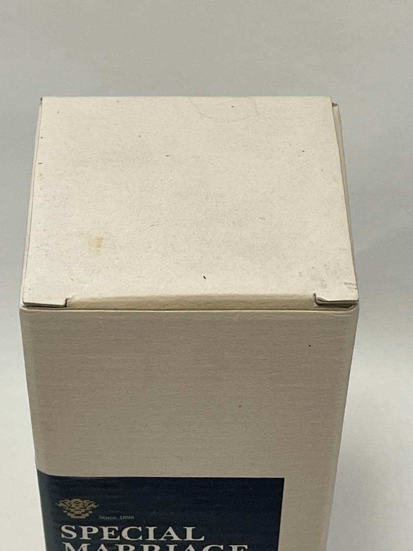 【未開封・箱付き】サントリーウイスキー【シングルモルト＆ミステリー・謎2000】