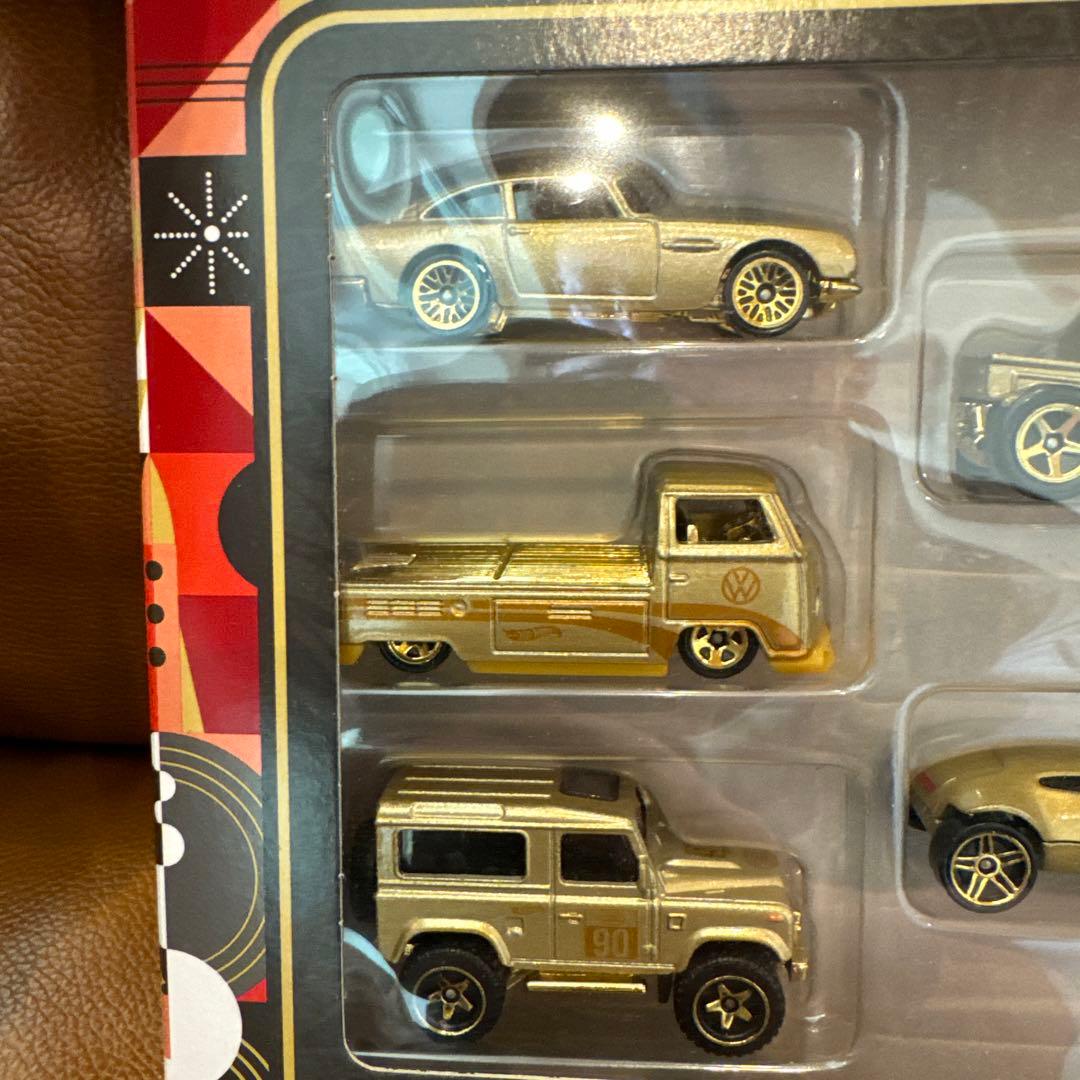 F.A.O. Schwarz Hot Wheels 8台セット