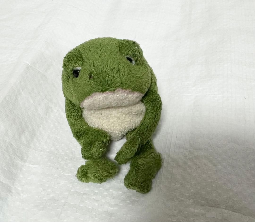 カエル ぬいぐるみ