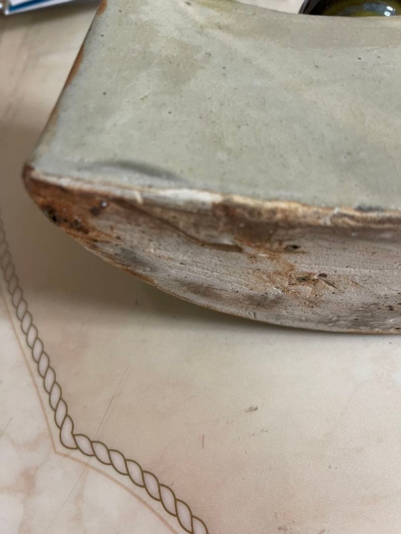 金城次郎（人間国宝）抱瓶　魚　魚汶（小）