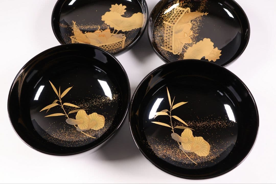 【CM411】天然木漆塗 加賀蒔絵 蓮と野菜金蒔絵 黒煮物椀 二客 漆器 昭和期