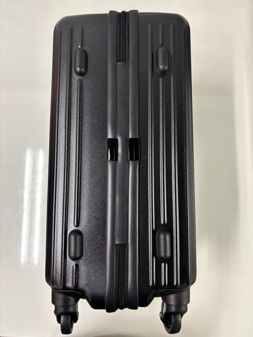 『よっしーさま専用』Mercedes-Benz スーツケース キャリーケース