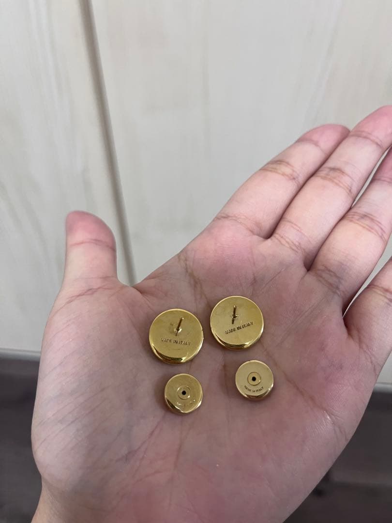 MIU MIU miumiu ミウミウ エナメルメタル ピアス