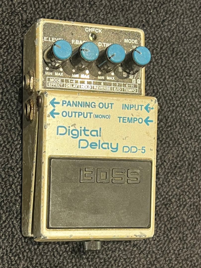 BOSS DD-5 デジタルディレイ【青色LEDカスタム／動作良好】