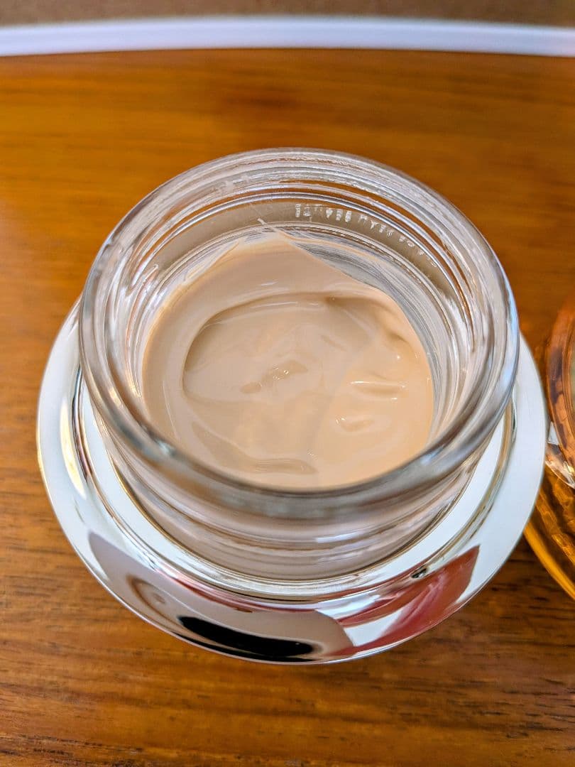 クレドポー クレ・ド・ポー ボーテ クリーム ファンデーション　オークル10