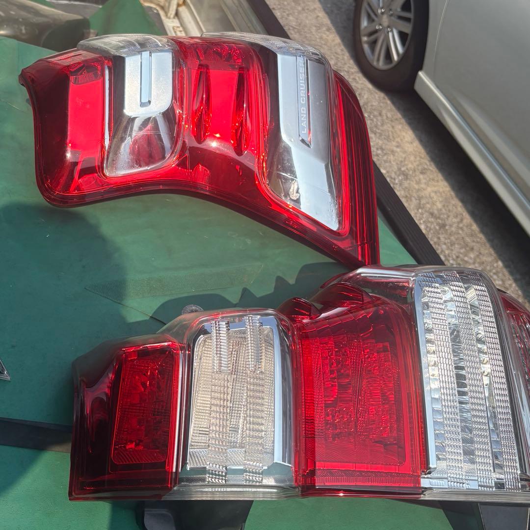 TOYOTA LAND CRUISER ランクル　テールランプ クリアテールなし