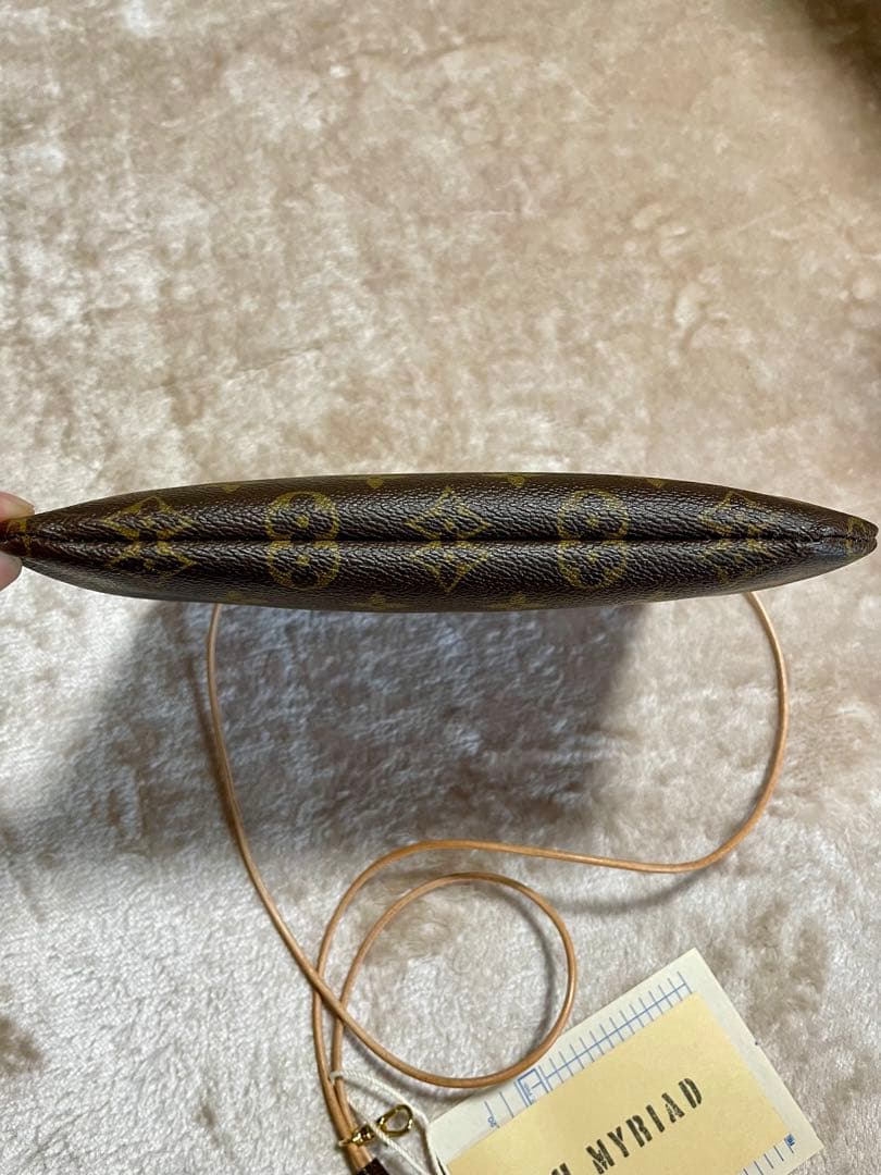 ◆新品未使用　◆h.myriad サコッシュ　ショルダーポーチ