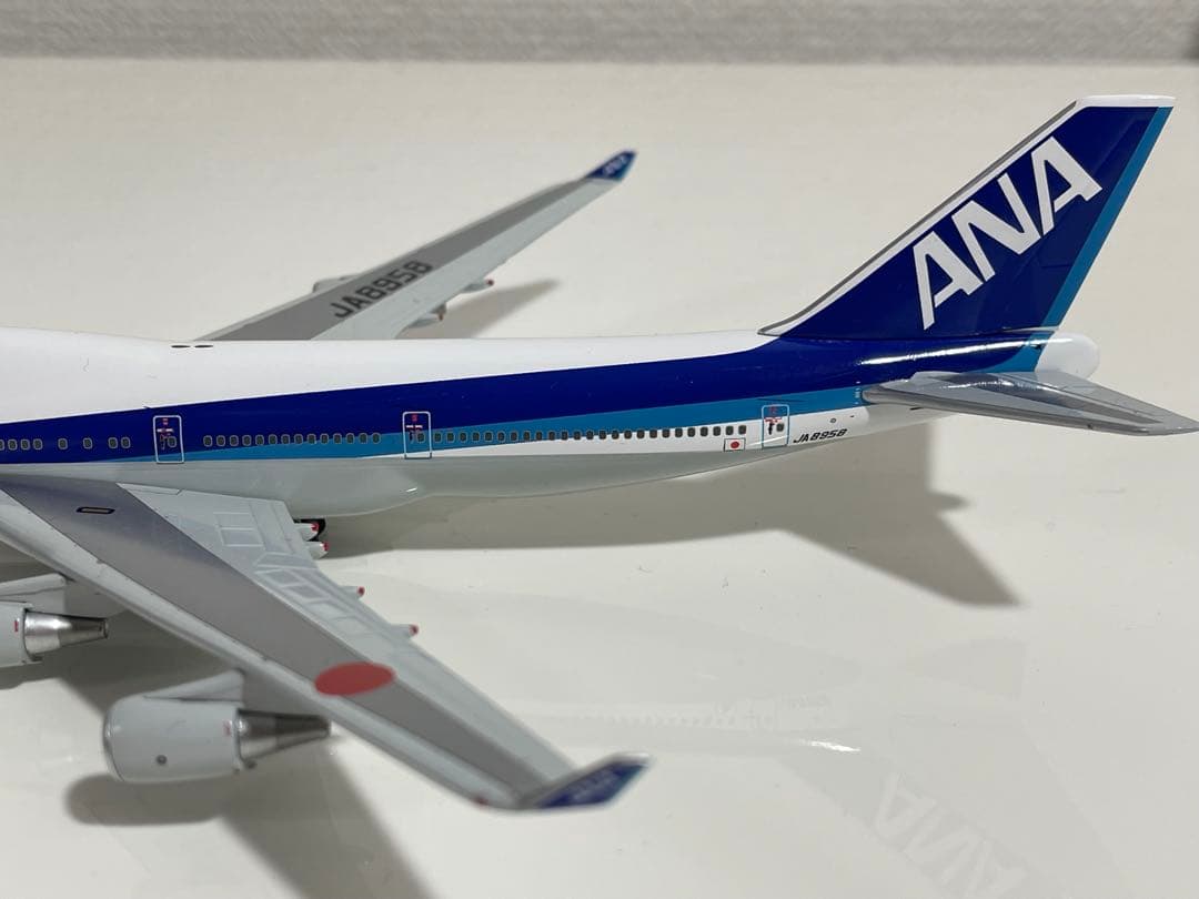 全日空商事 1/400 ANA B747-400 GSE アクセサリーセット
