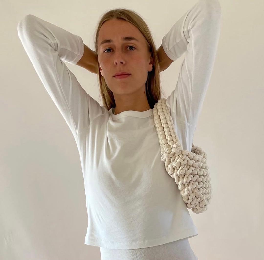 Pien Studios ホワイト　ハンドニットバッグ