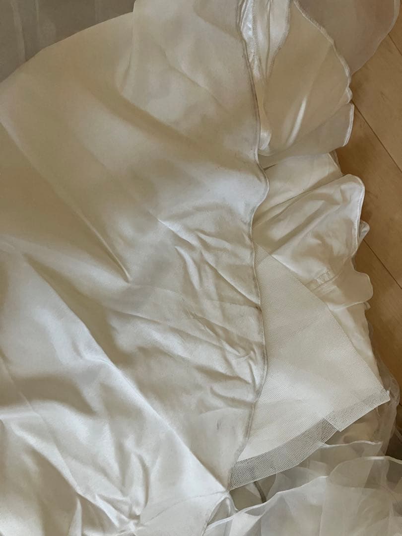 しろくま　YNSWEDDING スレンダーAライン　ウエディングドレス