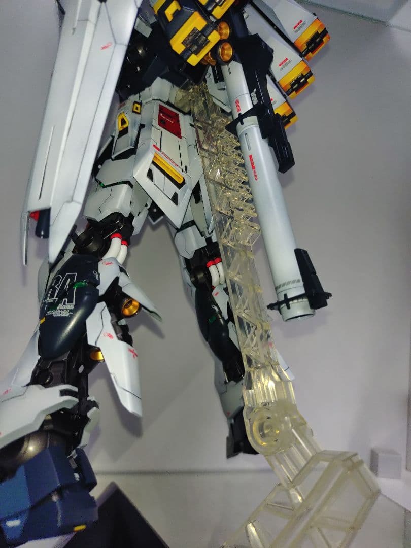 mg　νガンダム　ver.ka　ダブルフィンファンネル　塗装済み完成品