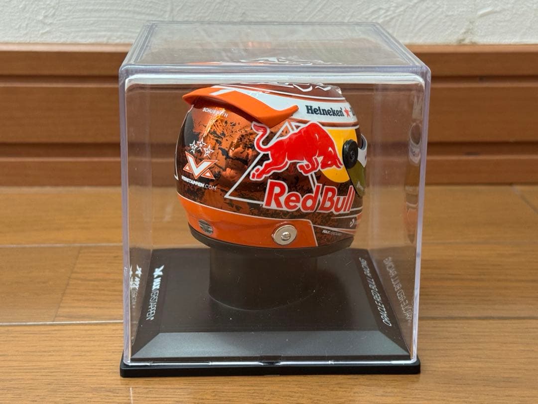 フェルスタッペン1/4スケール ヘルメット オレンジトリビュート