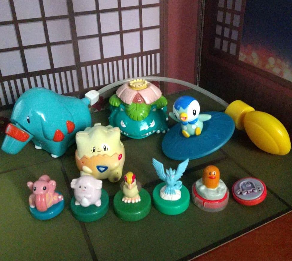 平成レトロ 希少 ポケットモンスター くるりんマスコット ピカチュウ