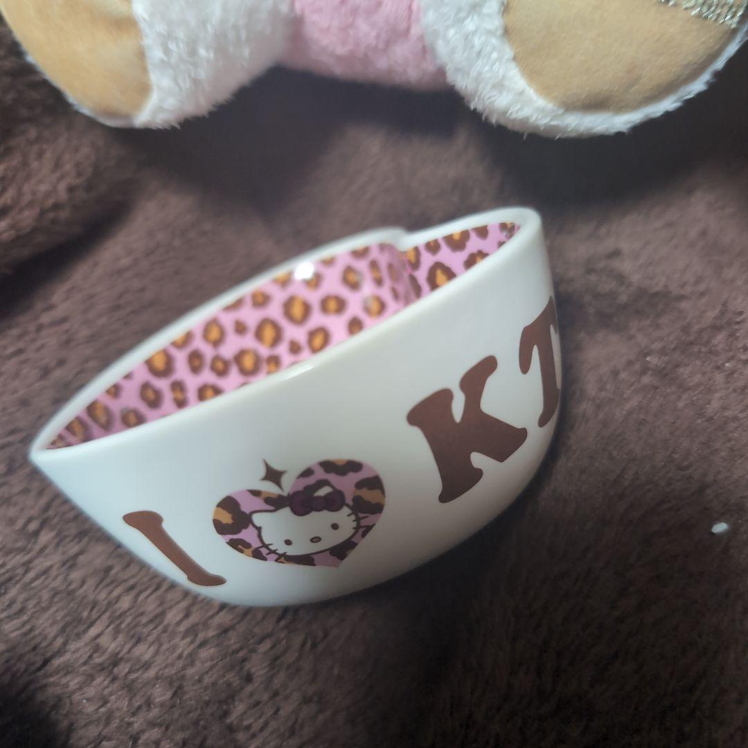 ハローキティ　vivitixgirls 　ヒョウ柄　 お皿 トレイ ぬいぐるみ