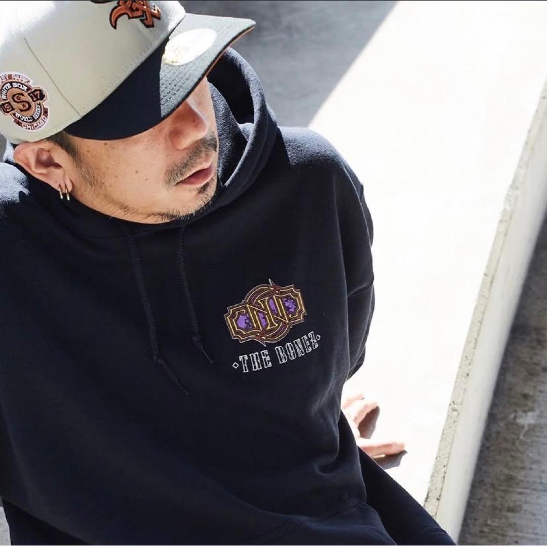 ミュージシャン The BONEZ Skull Cross Hoodie XXL