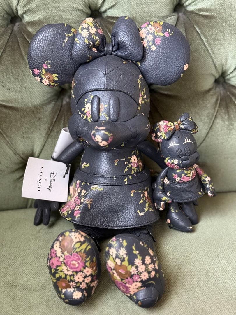 コーチ＆ディズニーコラボ　革製ミニーぬいぐるみ