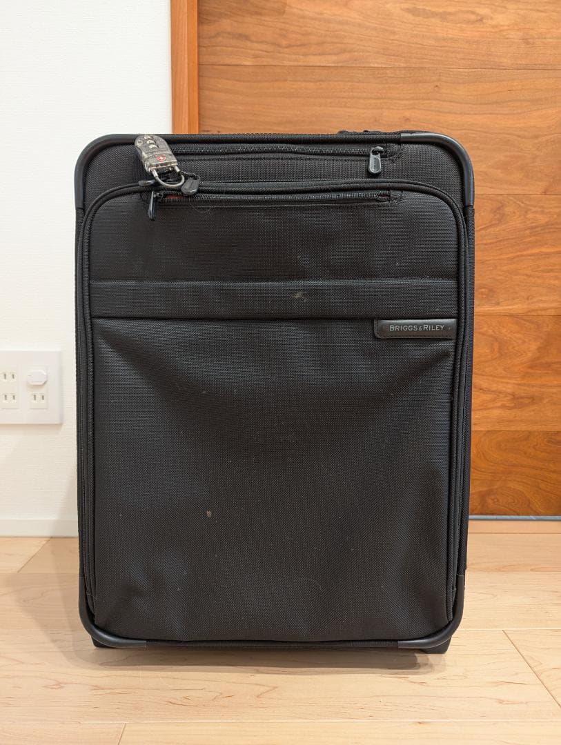 【いが】【美品】Briggs & Riley ２輪ナイロン 国際線機内持込