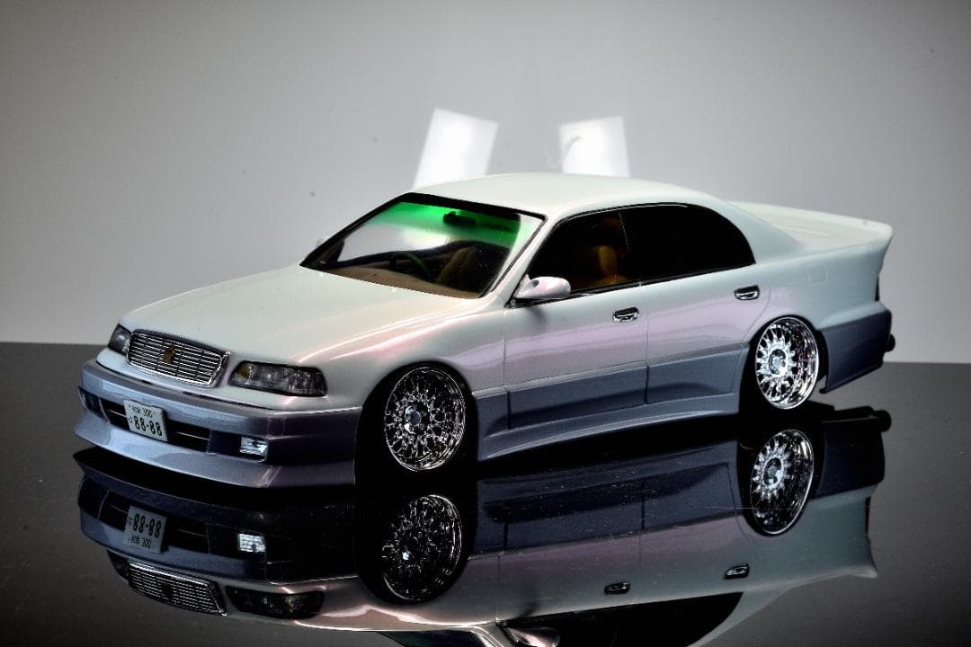 【アオシマ 1/24・完成プラモデル】マジェスタ K-BREAK UZS141